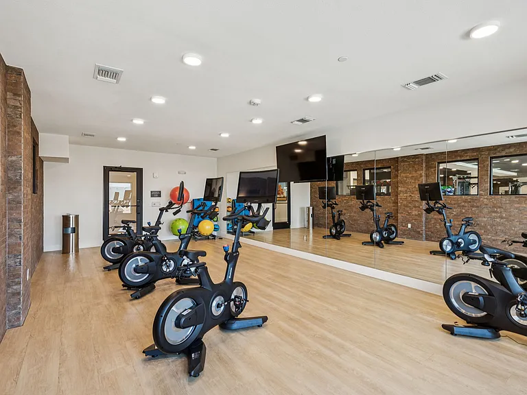 Wildwood Luxury Urban Homes — Photo 54
