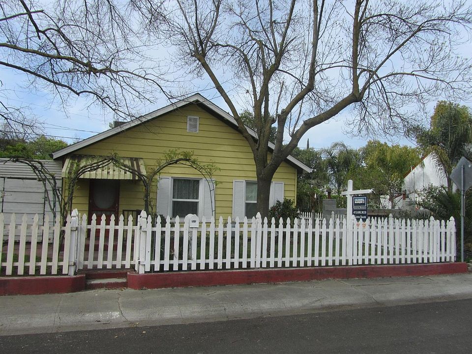 1st image of 2053 Carlton Ave