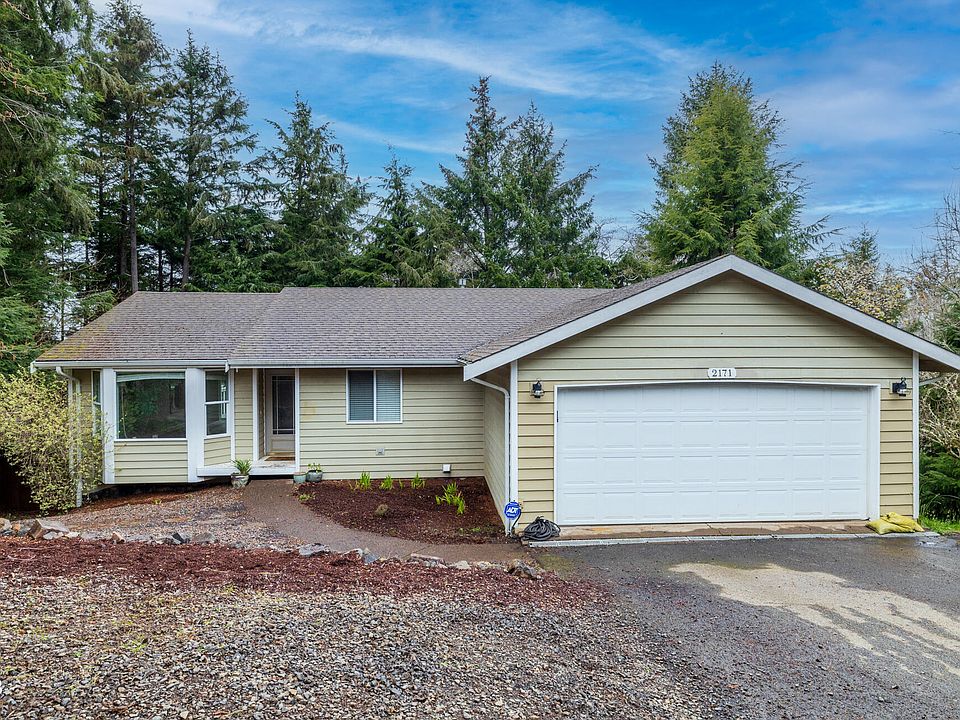 1st image of 2171 SE 15th St
