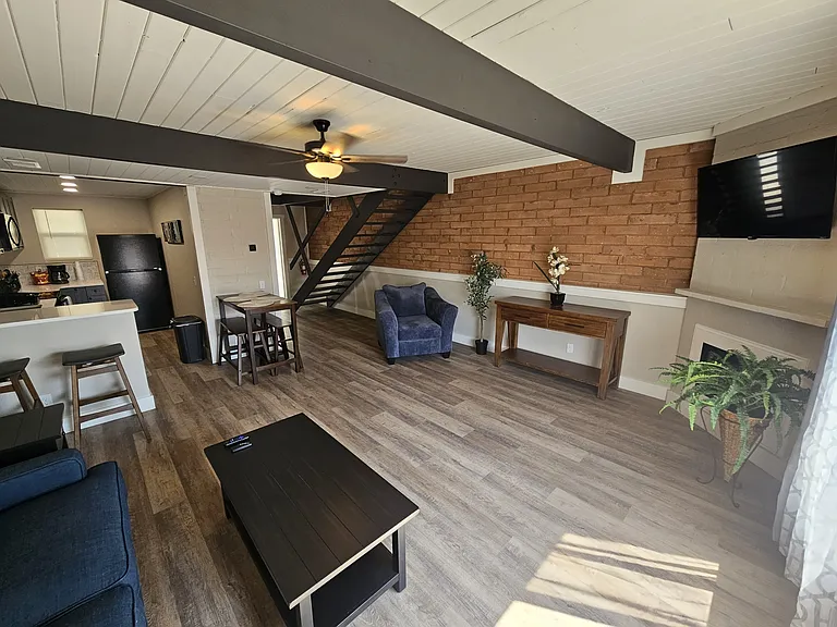 Terrace Heights Apartments — Photo 33