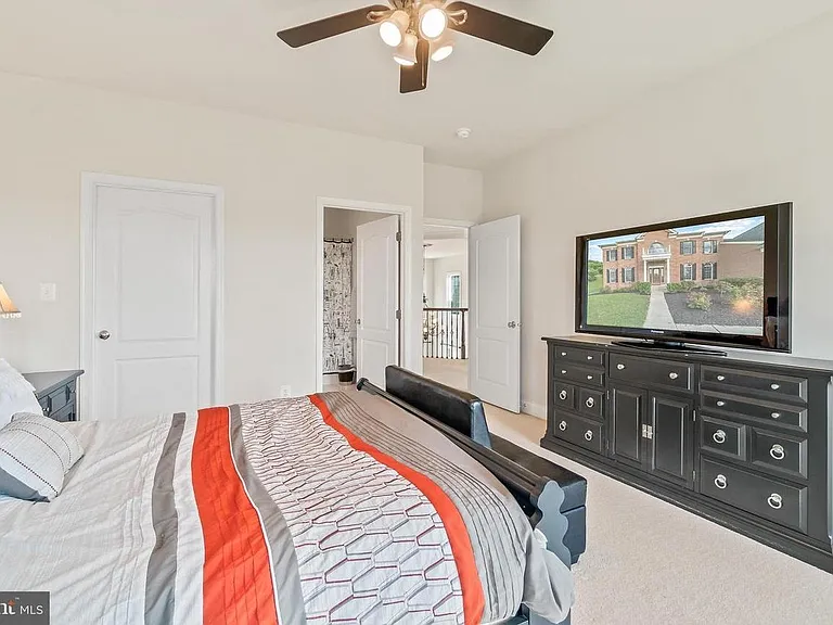 15000 Barlow Dr — Photo 34
