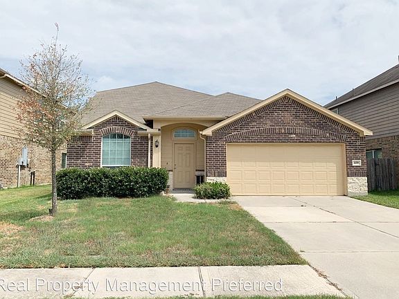 2nd image of 439 Woodhaven Forest Dr