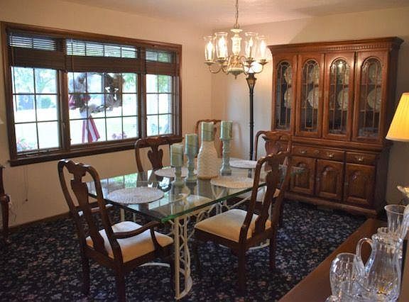 3rd image of 105 Manor Dr