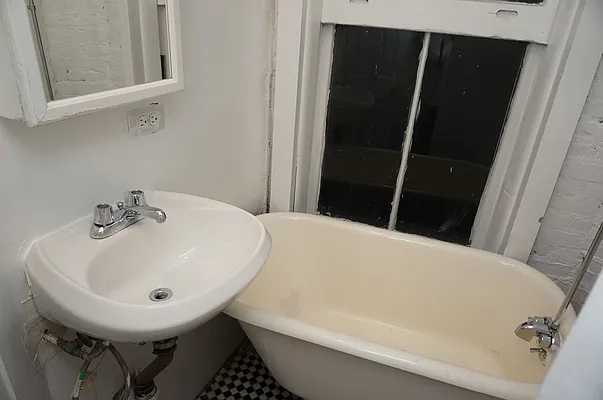 Rented by J Misrahi Realty Corp | media 26