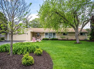 8930 N Maitland Rd, Bayside, WI 53217