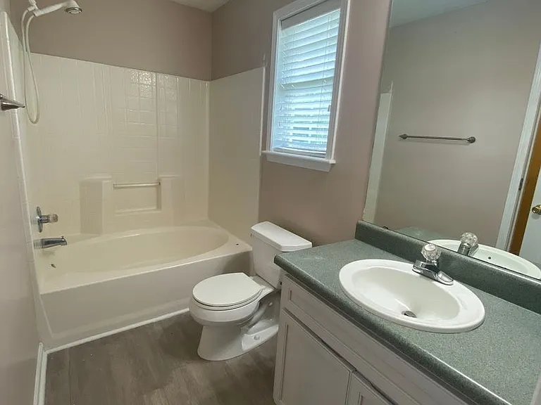 306 Strawbridge Ln — Photo 11
