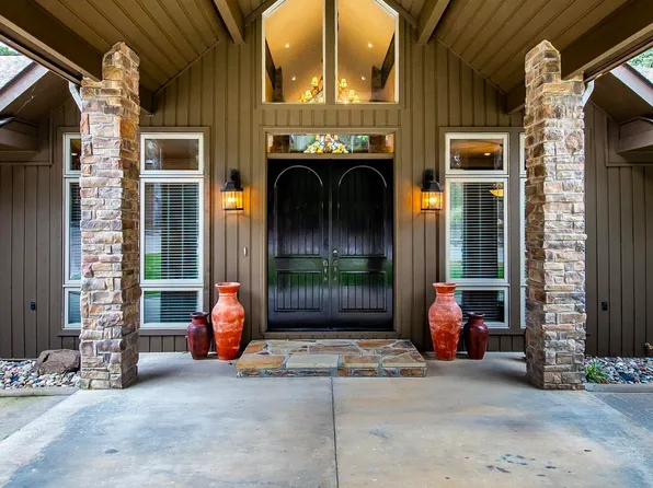 444 Forest Dr, Heber Springs, AR 72543
