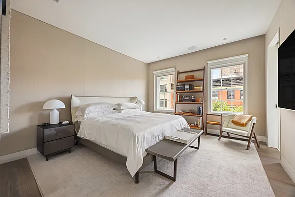 Sold by Compass | media 26