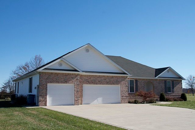 1st image of 15520 Karigan Ln