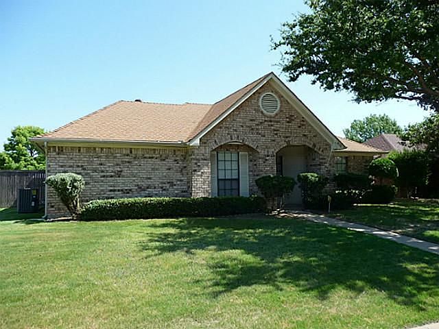 1st image of 1417 Gardenia Dr