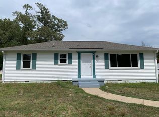 14123 Bolling Ave, Chester, VA 23836