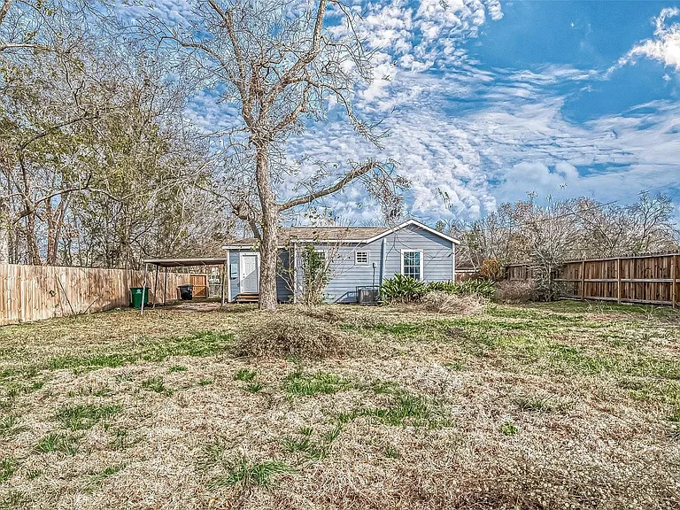 4006 Sunflower St — Photo 15