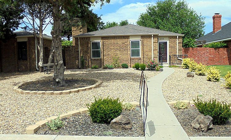 1st image of 505 Bradley Ln