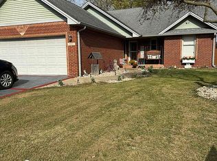 980 Cambridge Ln, Edinburgh, IN 46124