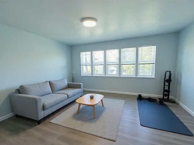 2500 Dana St — Photo 89