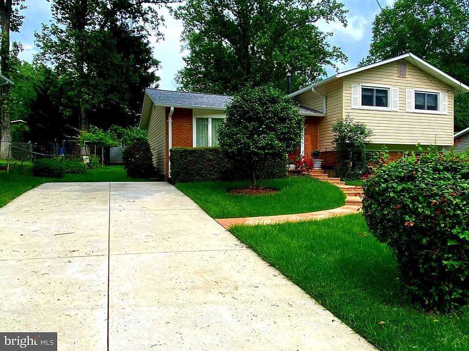 1st image of 4515 Weyburn Dr