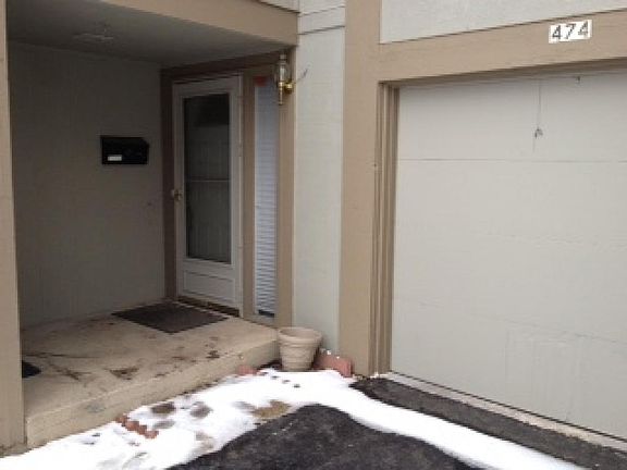 2nd image of 474 E Woodfield Trl