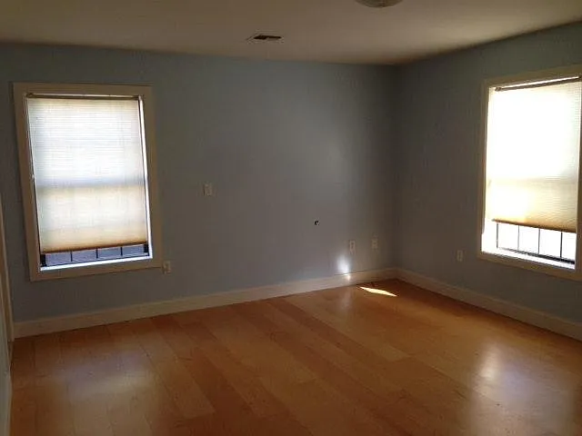 Large Bedroom with Walk In Closet