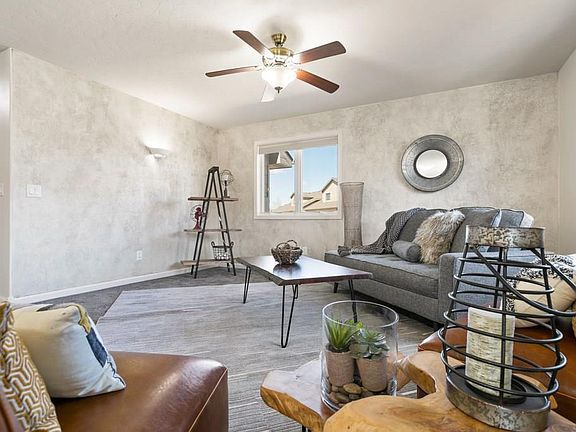 4th image of 2821 Providence Pl