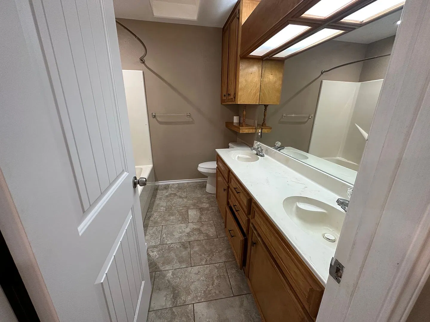 4525 Wapentate - 3/Bed 2/Bath - $1925/month — Photo 4