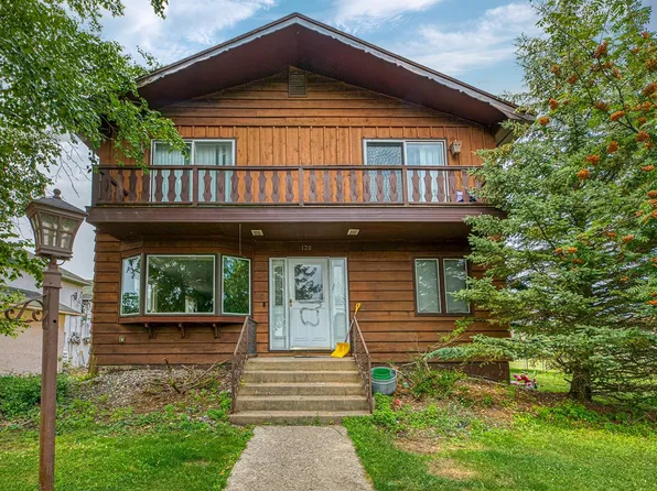 120 2nd St N, Eagle River, WI 54521