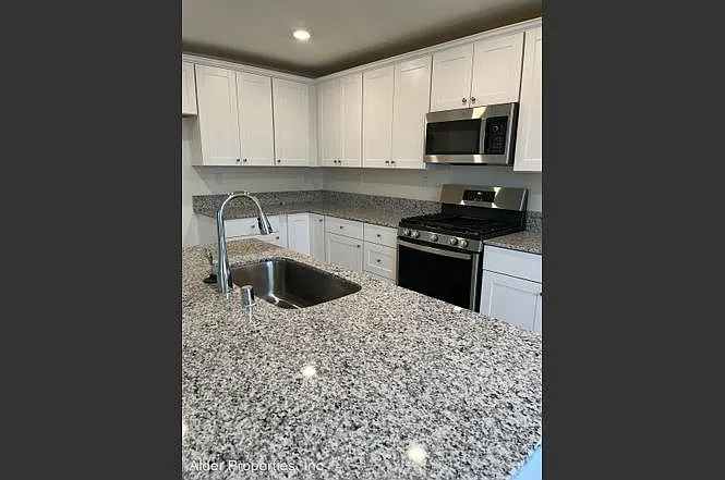 8946 Wolf River Dr — Photo 9