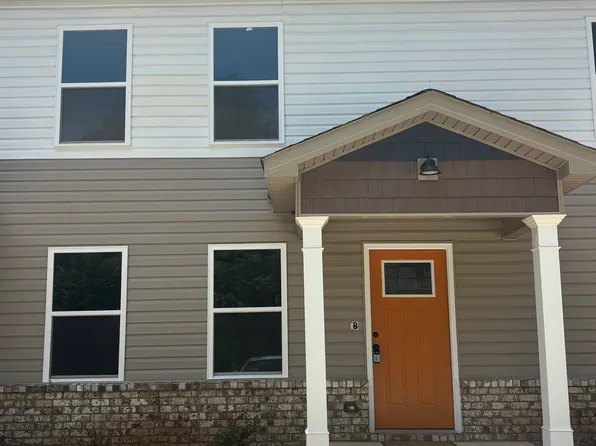 305 N 4th St, Warner Robins, GA