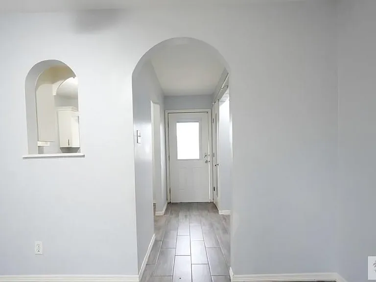 4014 Aggassi Dr — Photo 4