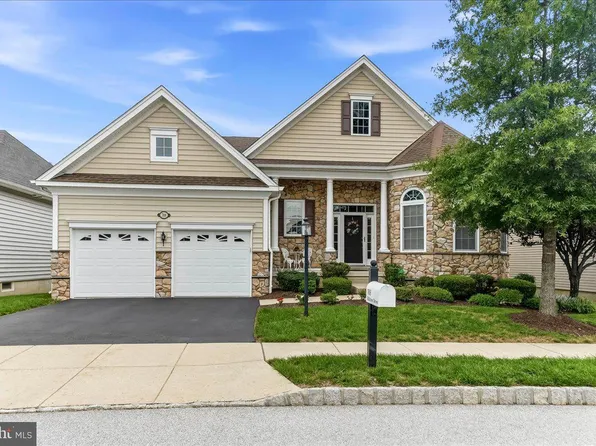 708 Hillview Dr, Collegeville, PA 19426