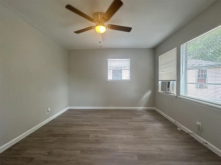 515 Margil St #519 — Photo 2
