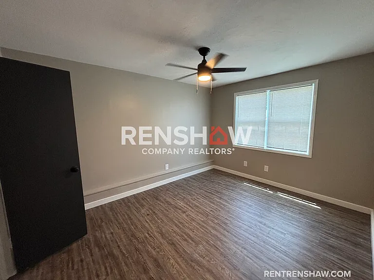 1446 Wells Station Rd #4 — Photo 5