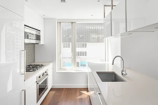 Rented by Compass | media 42