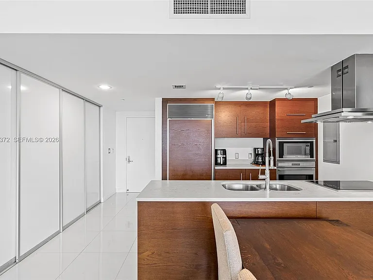 495 Brickell Ave #905 — Photo 5