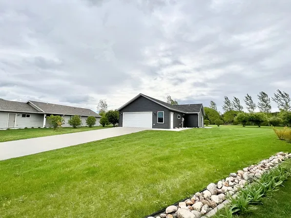 610 S Fork Pl, Kasson, MN 55944