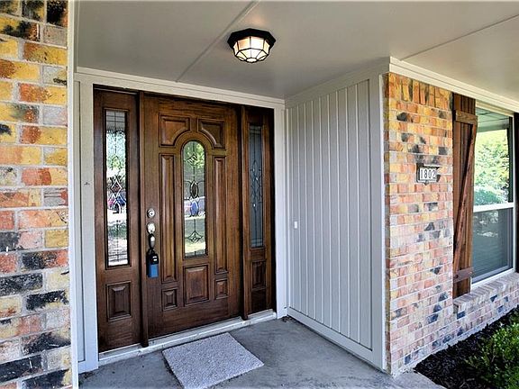 2nd image of 1802 Goliad Dr