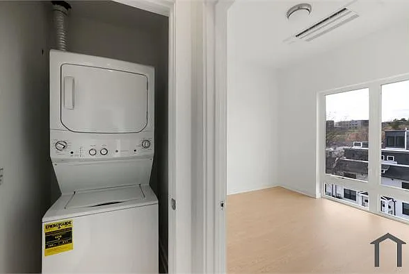 1723 W Virginia Ave NE #Penthouse 9 — Photo 9