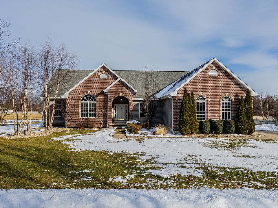 1st image of 1119 Fairway Dr