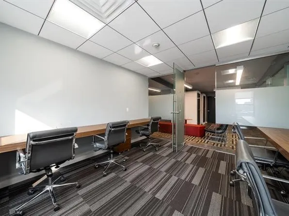 89 Hudson Street image 1 of 21