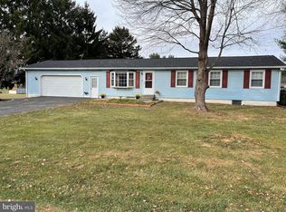 7 Parker Dr, Christiana, PA 17509