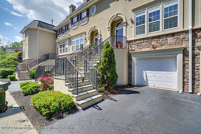 1st image of 26 W Aspen Way