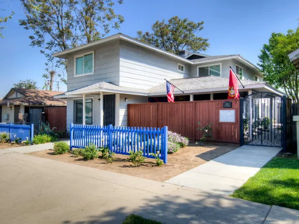 402 N Poplar Ave, Fresno, CA 93701