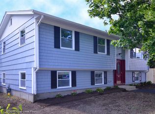 47 Lloyd Ave, Warwick, RI 02889