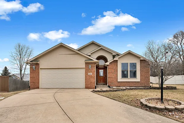 5214 Nicholas Ct photo 1