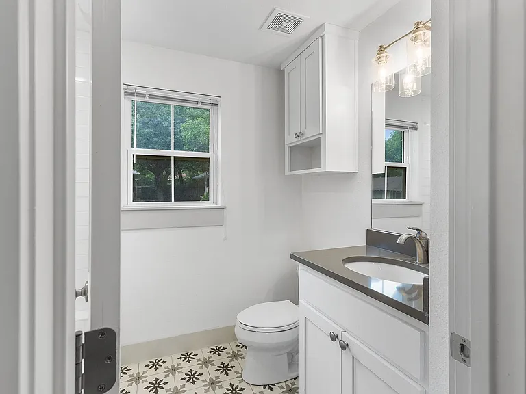 Modern Luxury in San Marcos' Premier Courtyard Community Now Leasing! — Photo 13