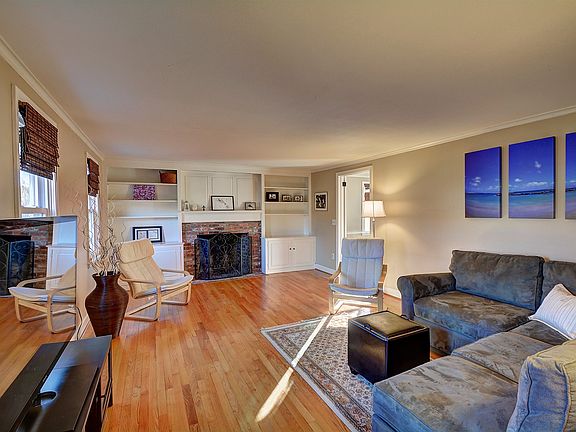 5th image of 84 Westminster Dr