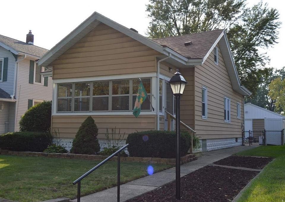 1st image of 411 Arcade Ave