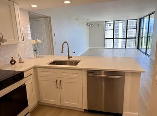 Coronado Condo, Aventura, FL 33180