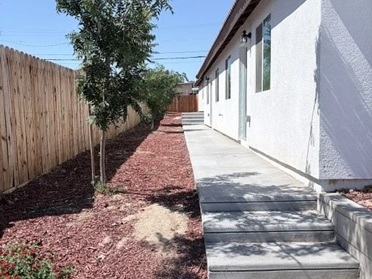 Jeffrey St. — Photo 2