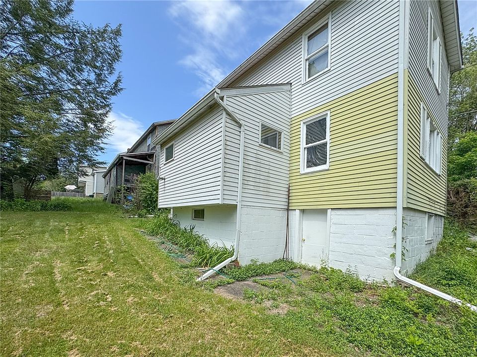 2nd image of 564 Benjamin St