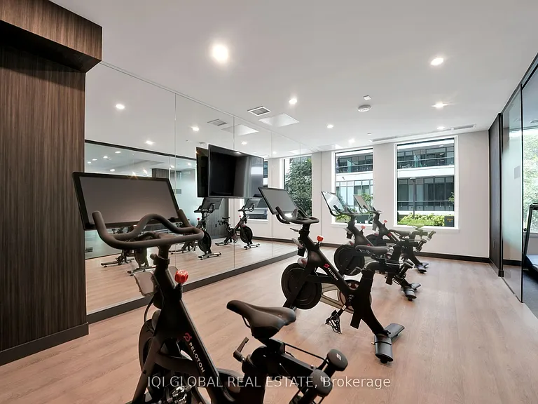 93 Arthur St S #105 — Photo 32